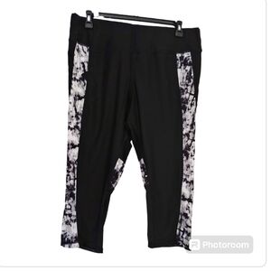 Lane Bryant LIVI Active Black &: White Mesh Swim Capri Leggings 22/24